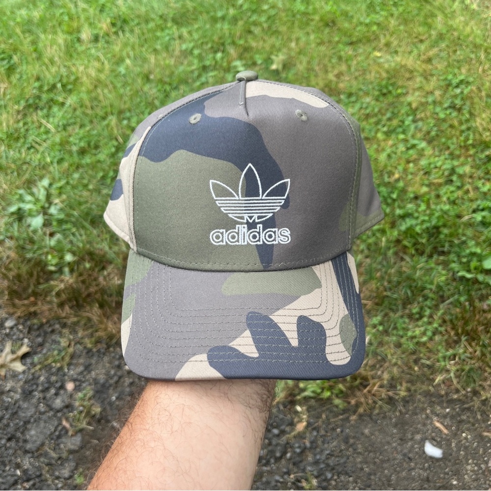 adidas Originals Men's Dart Precurve Snapback Cap, Aop Camo